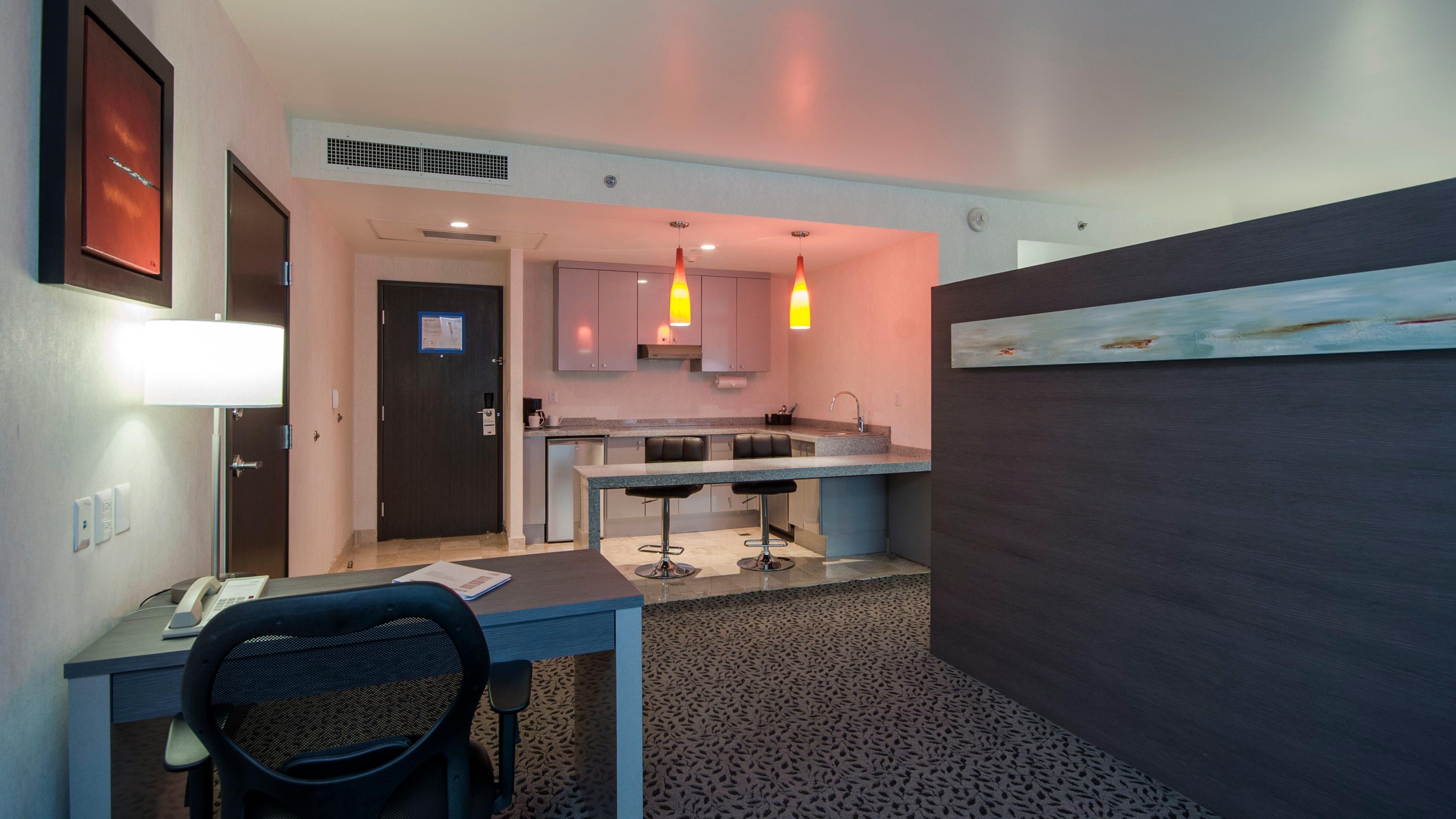 Holiday Inn Express & Suites Queretaro By Ihg Экстерьер фото
