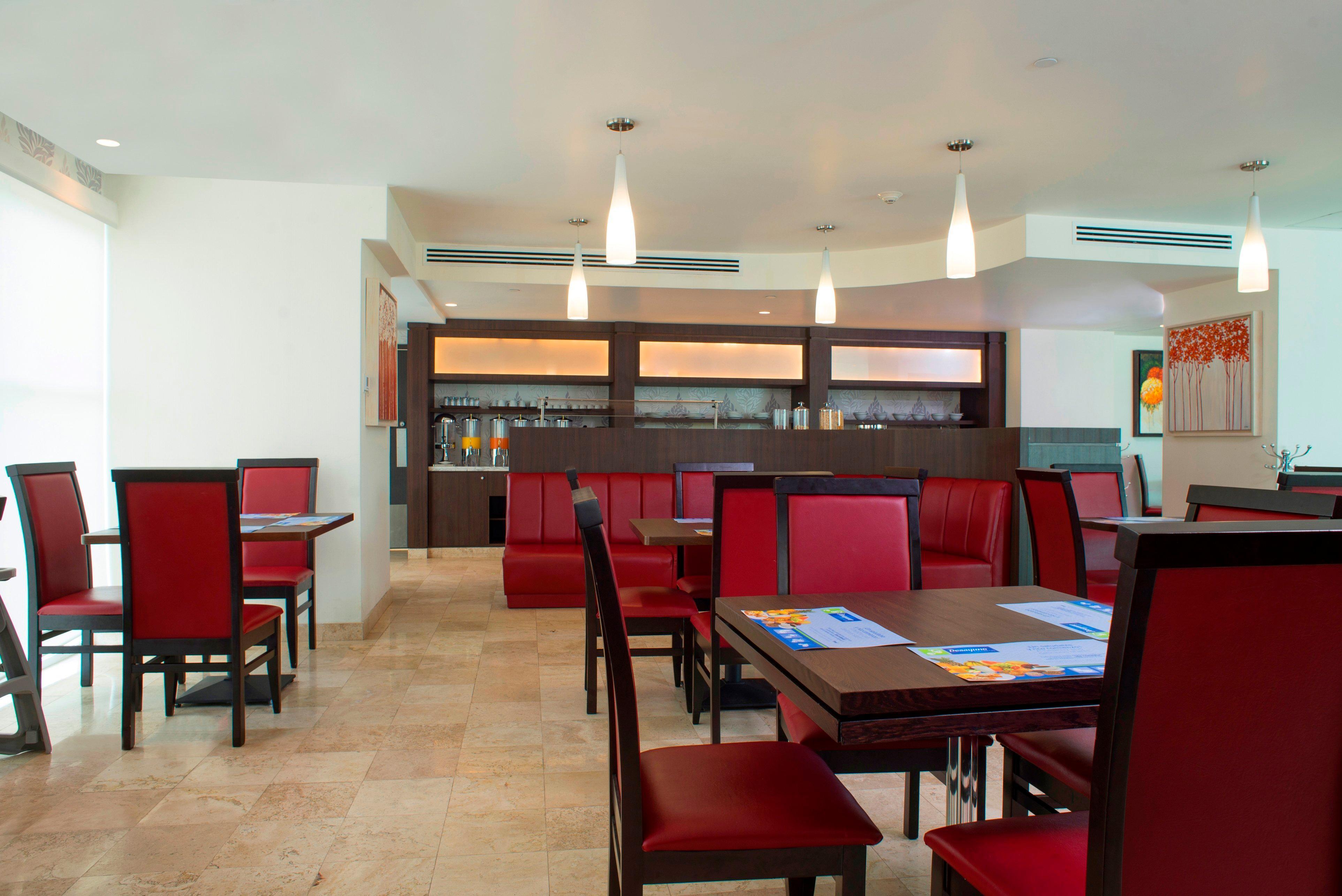 Holiday Inn Express & Suites Queretaro By Ihg Экстерьер фото