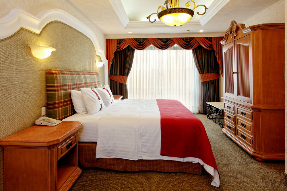 Holiday Inn Express & Suites Queretaro By Ihg Экстерьер фото
